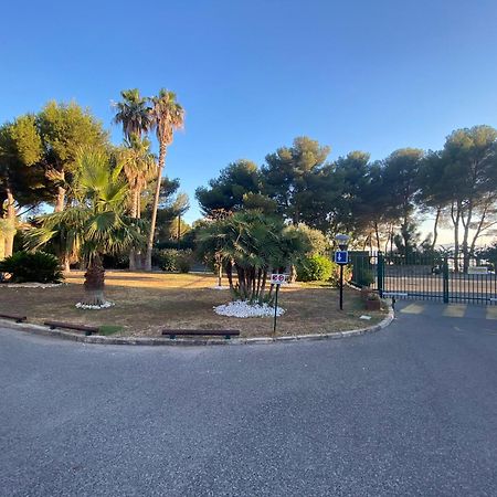 Appartement Face Mer Et Port Santa Lucia Climatise Et Wifi Saint-Raphaël 外观 照片