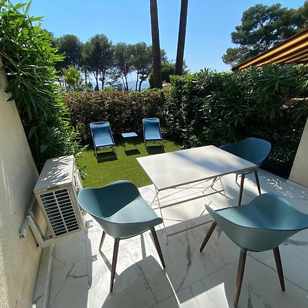 Appartement Face Mer Et Port Santa Lucia Climatise Et Wifi Saint-Raphaël 外观 照片