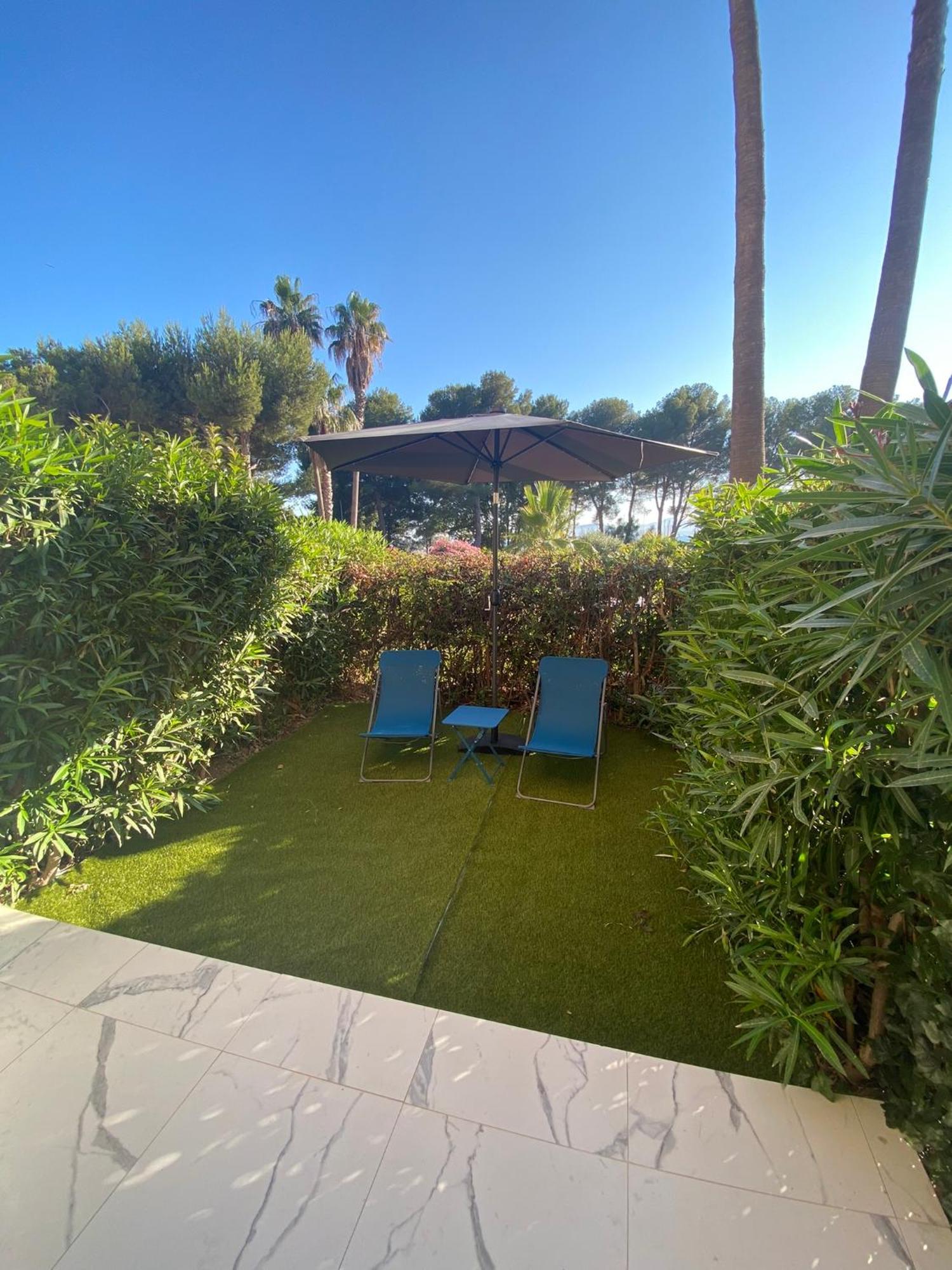 Appartement Face Mer Et Port Santa Lucia Climatise Et Wifi Saint-Raphaël 外观 照片