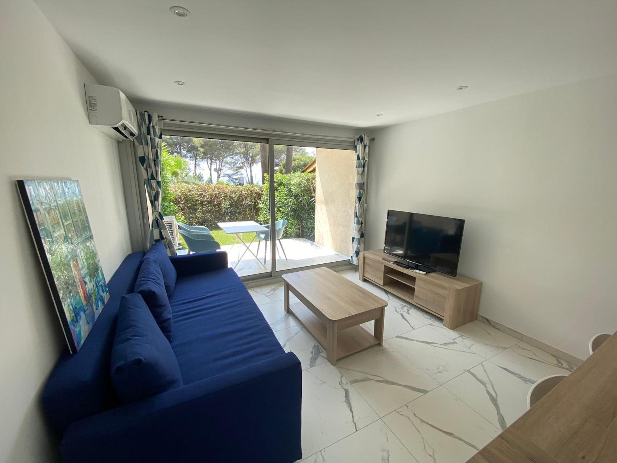 Appartement Face Mer Et Port Santa Lucia Climatise Et Wifi Saint-Raphaël 外观 照片